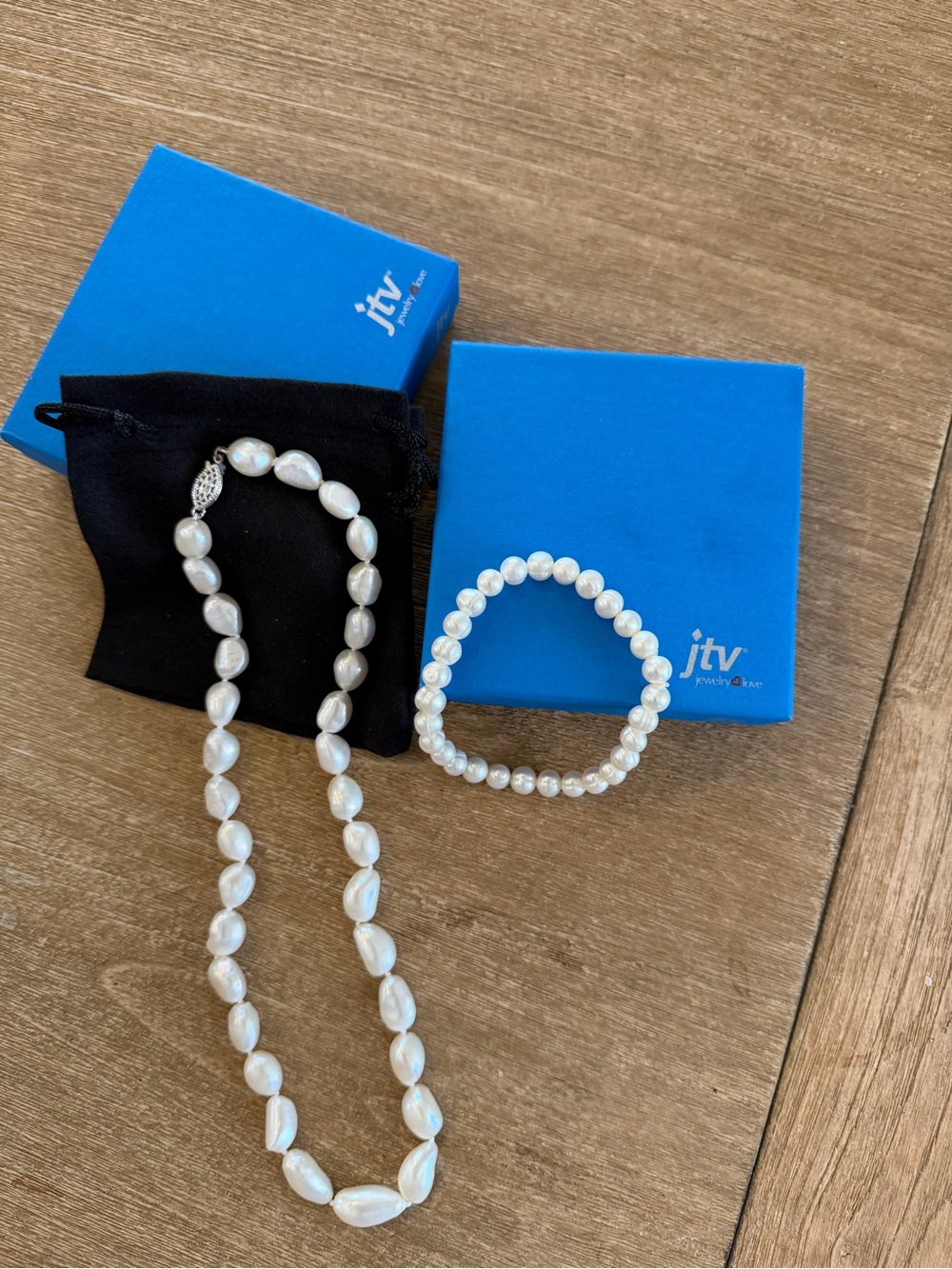 JTV Freshwater Pearl Necklace & Stretch white Bracelet Set | NWOT